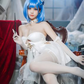 「半半子」全套COS写真合集打包下载 [持续更新]