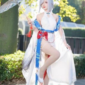 封疆疆v NO.64 申鹤场照 [12P-153MB]