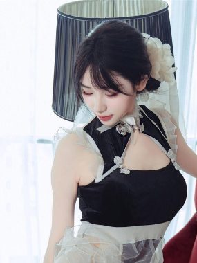 [XIUREN秀人网] 汐汐爱吃草莓写真合集