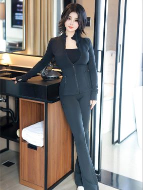 [XIUREN秀人网] M0nica写真合集下载